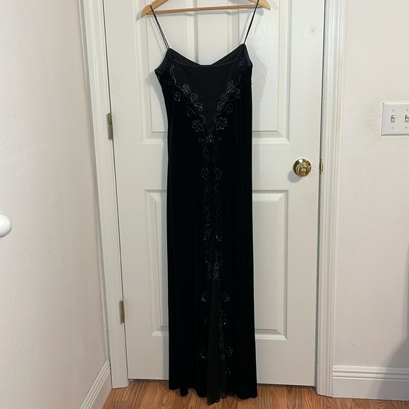 Vintage Black Evening Gown, silver designs, maxi dress, Dave & Johnny, 11/12 - Picture 3 of 11